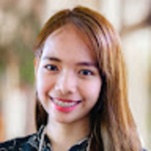 Meet your Posher, Hillary diane